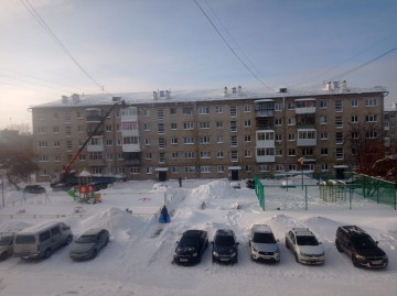 БОЛЕЕ 80 ПРОЦЕНТОВ КРОВЕЛЬ УЖЕ ОЧИЩЕНЫ ОТ СНЕГА И СОСУЛЕК