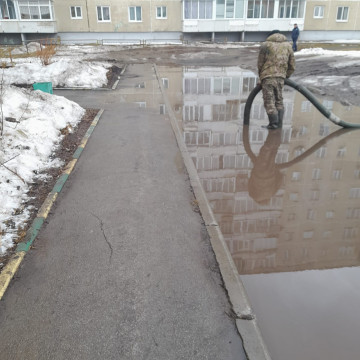НА ЭТОЙ НЕДЕЛЕ СТАРТУЕТ МАССОВАЯ ОТКАЧКА ЛУЖ ВО ДВОРАХ