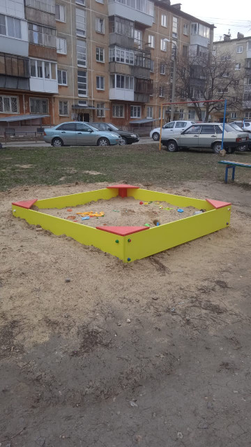 СТАЛИ ИЗВЕСТНЫ ПЕРВЫЕ АДРЕСА, ГДЕ ПОДРЯДЧИК КУДЕЗ В ЭТОМ ГОДУ УСТАНОВИТ НОВЫЕ ПЕСОЧНИЦЫ